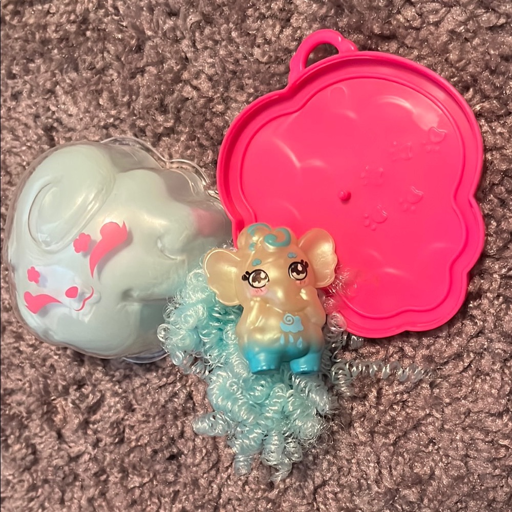 Cloudees Elephant Toy Figure